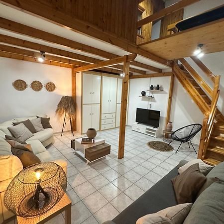Maria' S Apartment Lávrion Екстериор снимка